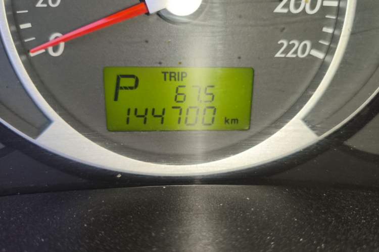 Used Hyundai Tucson 2009 2.0L Automatic Two-Wheel Drive with Sunroof Odometer Close Up