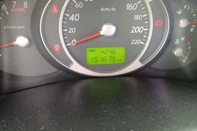 Used Hyundai Tucson 2009 2.0L Manual Two-Wheel Drive Fashion Edition Odometer Close Up