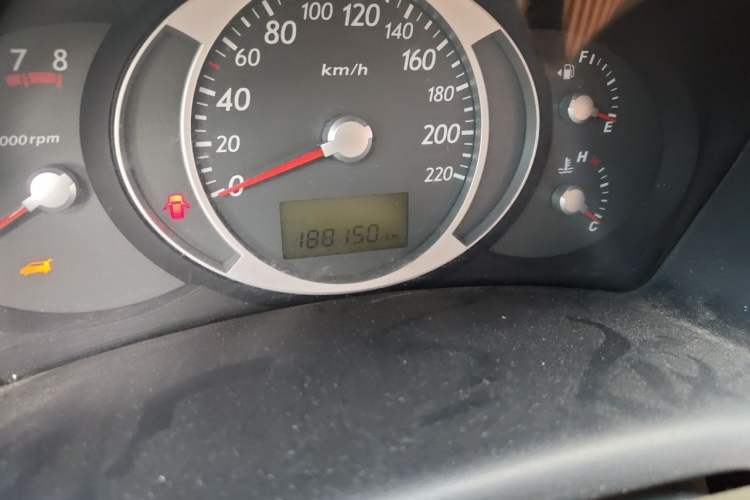 Used Hyundai Tucson 2009 2.0L Manual Two-Wheel Drive Fashion Edition Odometer Close Up