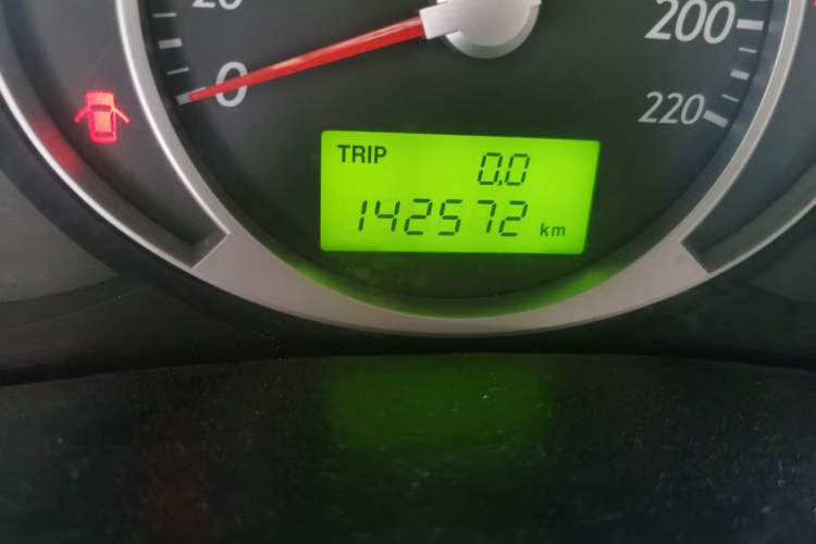 Used Hyundai Tucson 2009 2.0L Manual Two-Wheel Drive Fashion Edition Odometer Close Up