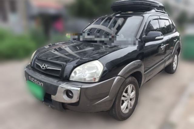 Ojetý Hyundai Tucson 2009 2.0L Manual Two-Wheel Drive Fashion Edition