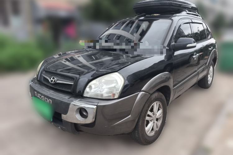 Used Hyundai Tucson 2009 2.0L Manual Two-Wheel Drive Fashion Edition Guazi used car, China used car export, Used car for sale, Used  cars, Cheapest cars for sale