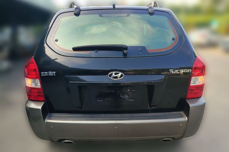 Used Hyundai Tucson 2009 2.0L Automatic Two-Wheel Drive with Sunroof Rear