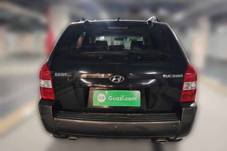 Used Hyundai Tucson 2009 2.0L Automatic Two-Wheel Drive with Sunroof Rear