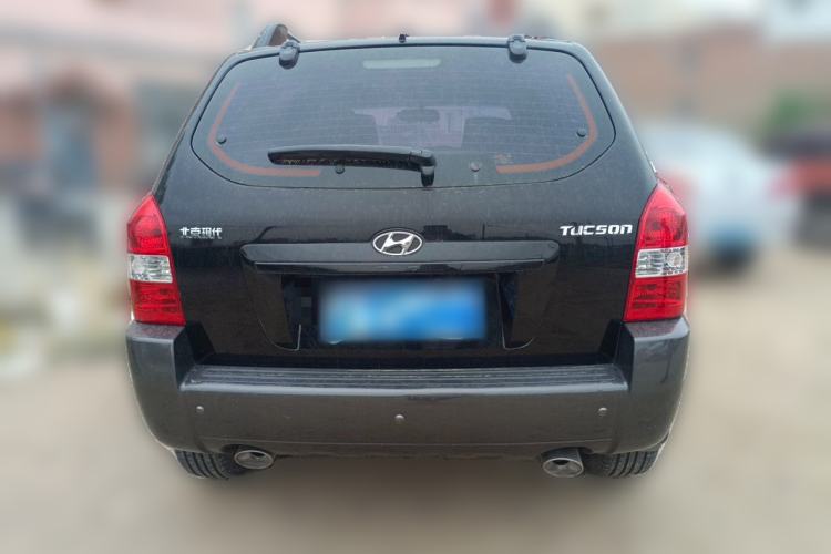 Used Hyundai Tucson 2009 2.0L Manual Two-Wheel Drive Fashion Edition Rear