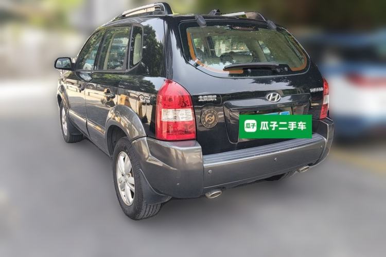 Used Hyundai Tucson 2009 2.0L Automatic Two-Wheel Drive with Sunroof Rear Left 45 Deg
