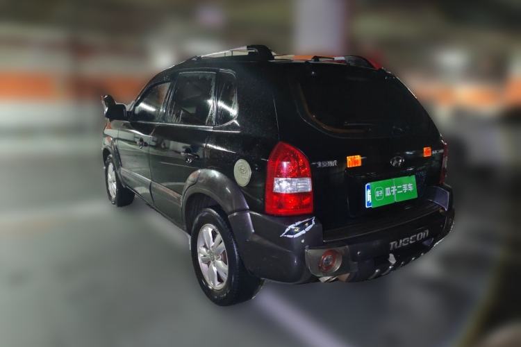 Used Hyundai Tucson 2009 2.0L Manual Two-Wheel Drive Fashion Edition Rear Left 45 Deg