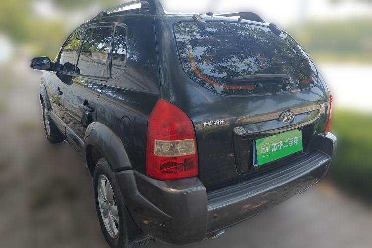 Used Hyundai Tucson 2009 2.0L Manual Two-Wheel Drive Fashion Edition Rear Left 45 Deg