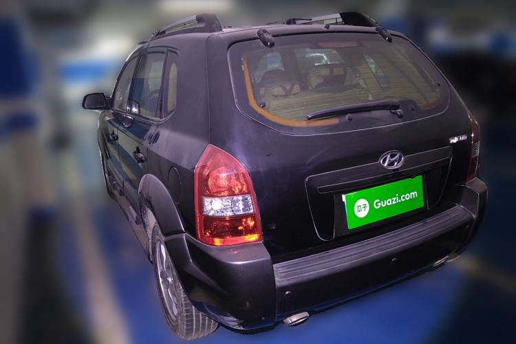 Used Hyundai Tucson 2009 2.0L Automatic Two-Wheel Drive with Sunroof Rear Left 45 Deg