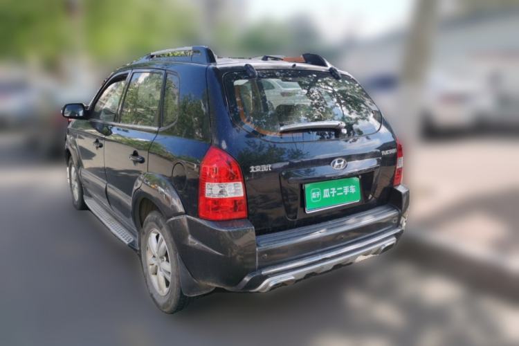 Used Hyundai Tucson 2009 2.0L Manual Two-Wheel Drive Fashion Edition Rear Left 45 Deg
