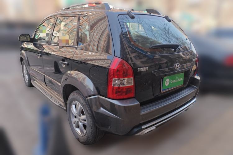Used Hyundai Tucson 2009 2.0L Automatic Two-Wheel Drive with Sunroof Rear Left 45 Deg