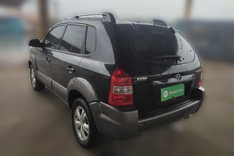 Used Hyundai Tucson 2009 2.0L Automatic Two-Wheel Drive with Sunroof Rear Left 45 Deg