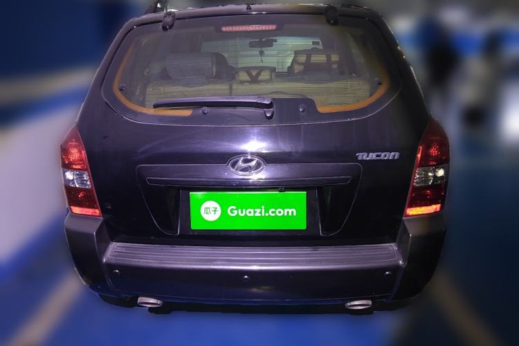 Used Hyundai Tucson 2009 2.0L Automatic Two-Wheel Drive with Sunroof Rear