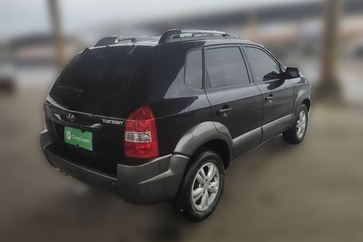 Used Hyundai Tucson 2009 2.0L Automatic Two-Wheel Drive with Sunroof Rear Right 45 Deg