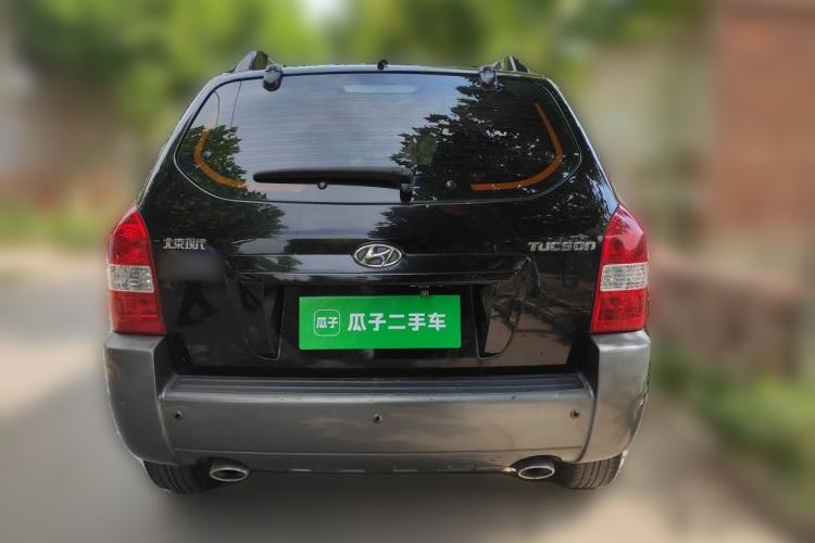 Used Hyundai Tucson 2009 2.0L Automatic Two-Wheel Drive with Sunroof Rear