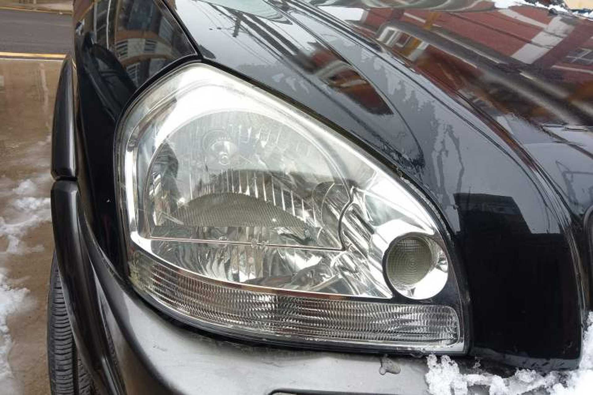 Used Hyundai Tucson 2009 2.0L Manual Two-Wheel Drive Fashion Edition Right Front Headlight