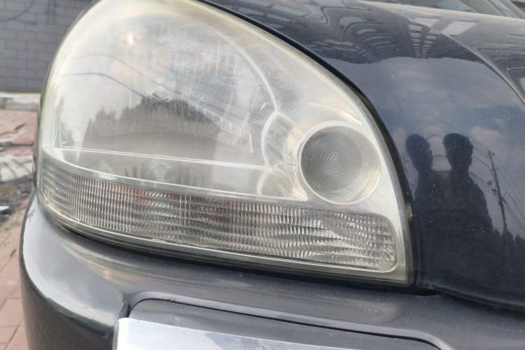 Used Hyundai Tucson 2009 2.0L Manual Two-Wheel Drive Fashion Edition Right Front Headlight