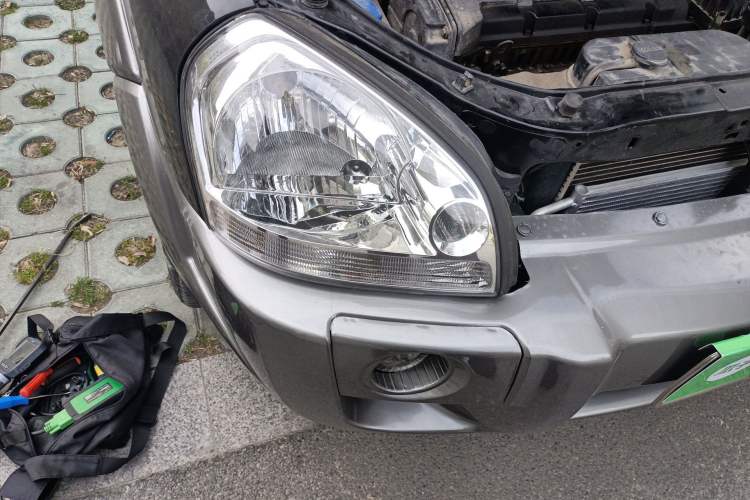 Used Hyundai Tucson 2009 2.0L Manual Two-Wheel Drive Fashion Edition Right Front Headlight