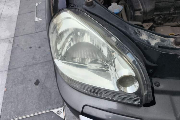 Used Hyundai Tucson 2009 2.0L Manual Two-Wheel Drive Fashion Edition Right Front Headlight