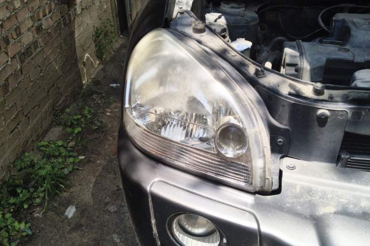 Used Hyundai Tucson 2009 2.0L Manual Two-Wheel Drive Fashion Edition Right Front Headlight