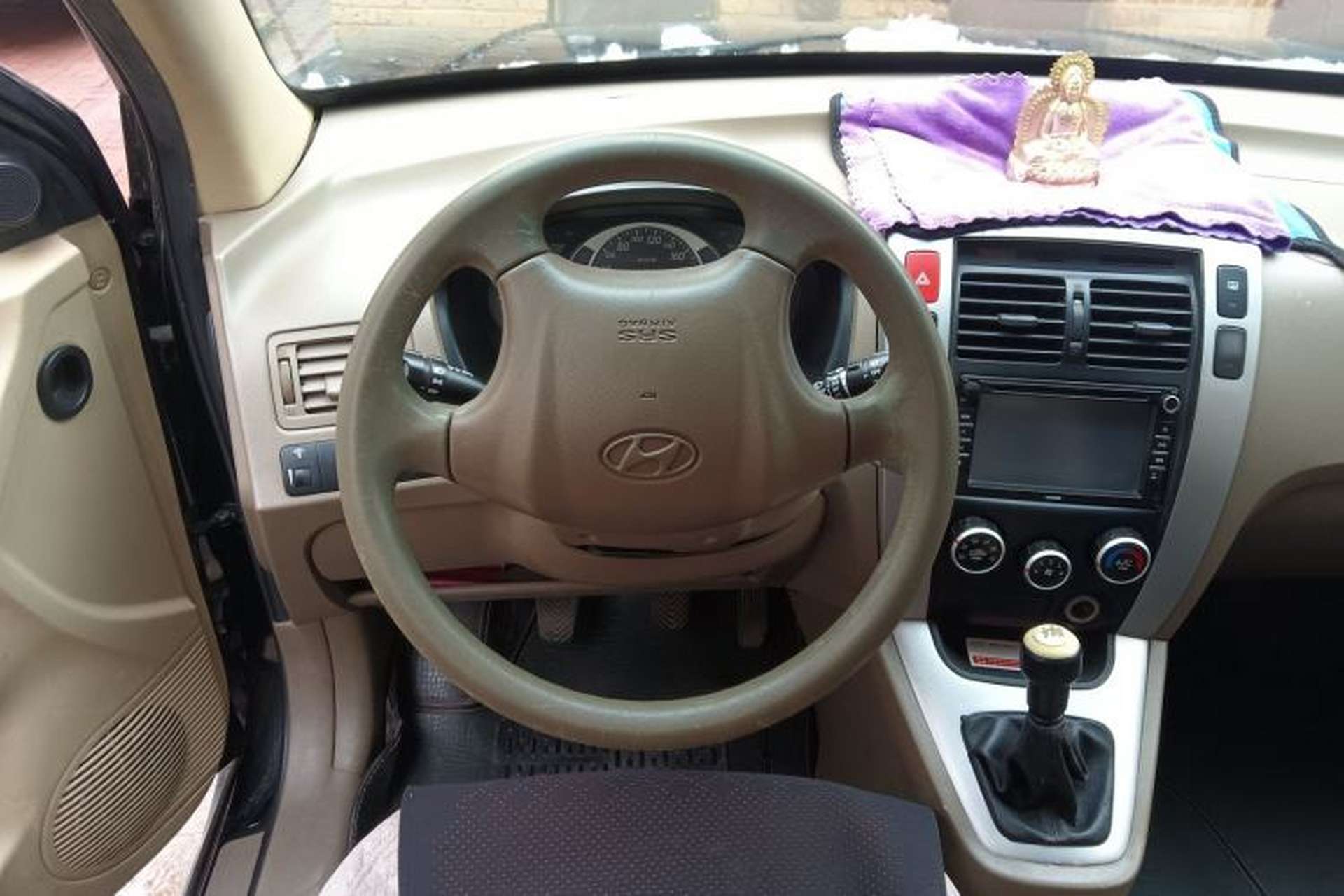 Used Hyundai Tucson 2009 2.0L Manual Two-Wheel Drive Fashion Edition Steering Wheel