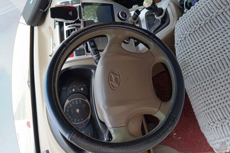 Used Hyundai Tucson 2009 2.0L Manual Two-Wheel Drive Fashion Edition Steering Wheel