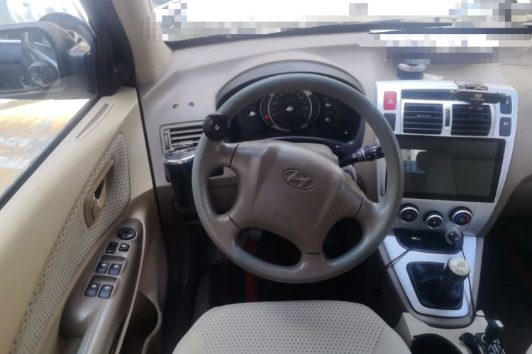 Used Hyundai Tucson 2009 2.0L Manual Two-Wheel Drive Fashion Edition Steering Wheel