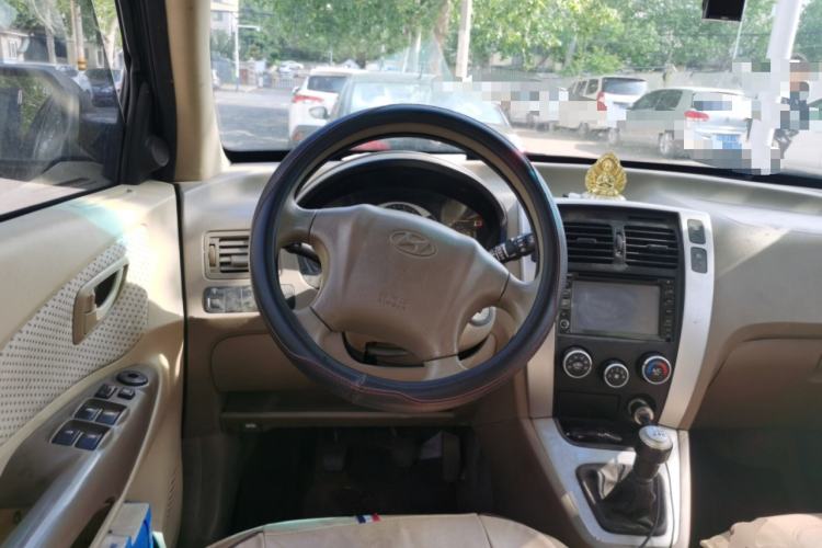 Used Hyundai Tucson 2009 2.0L Manual Two-Wheel Drive Fashion Edition Steering Wheel