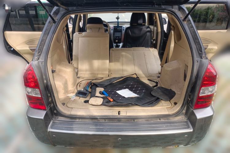 Used Hyundai Tucson 2009 2.0L Manual Two-Wheel Drive Fashion Edition Trunk