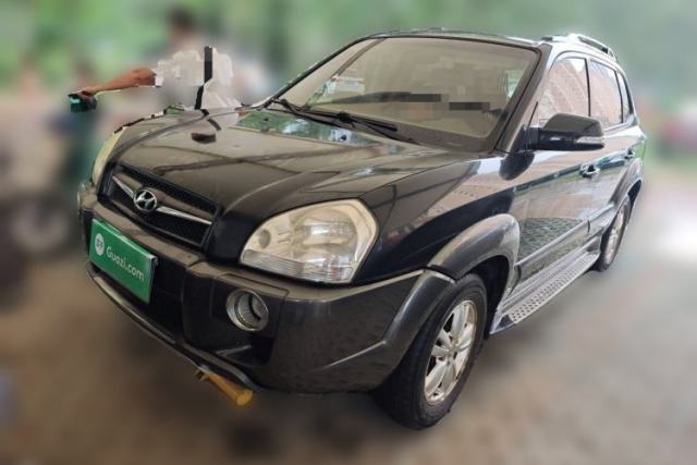 Used Hyundai Tucson 2009 2.0L Automatic Two-Wheel Drive with Sunroof