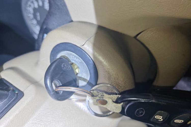 Used Hyundai Tucson 2009 2.0L Manual Two-Wheel Drive Fashion Edition Vehicle Key