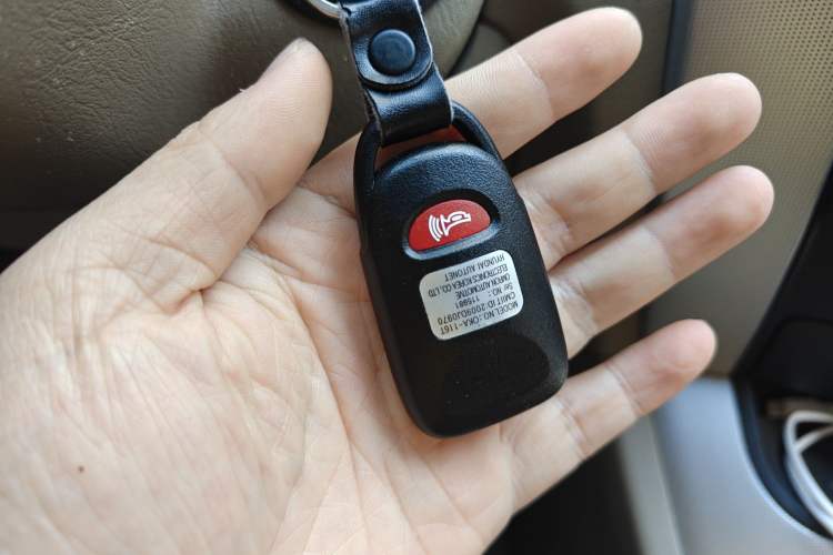Used Hyundai Tucson 2009 2.0L Manual Two-Wheel Drive Fashion Edition Vehicle Key