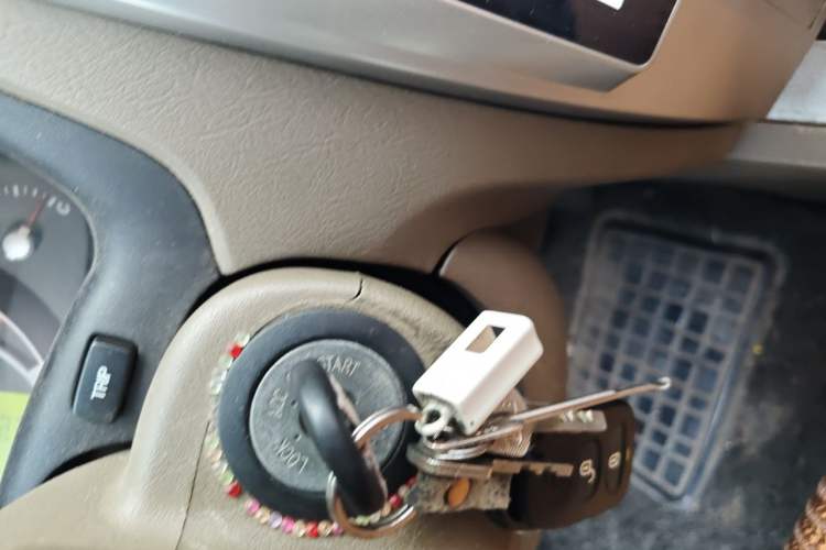 Used Hyundai Tucson 2009 2.0L Manual Two-Wheel Drive Fashion Edition Vehicle Key