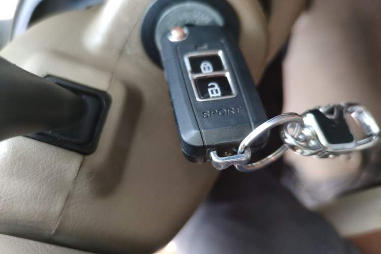 Used Hyundai Tucson 2009 2.0L Manual Two-Wheel Drive Fashion Edition Vehicle Key