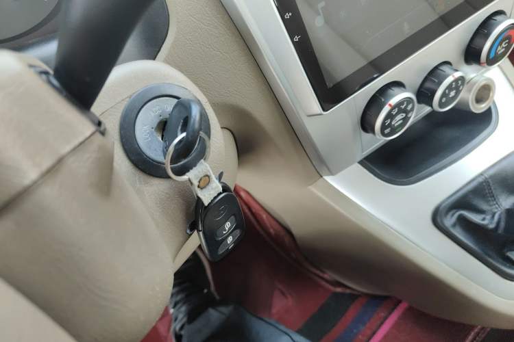 Used Hyundai Tucson 2009 2.0L Manual Two-Wheel Drive Fashion Edition Vehicle Key
