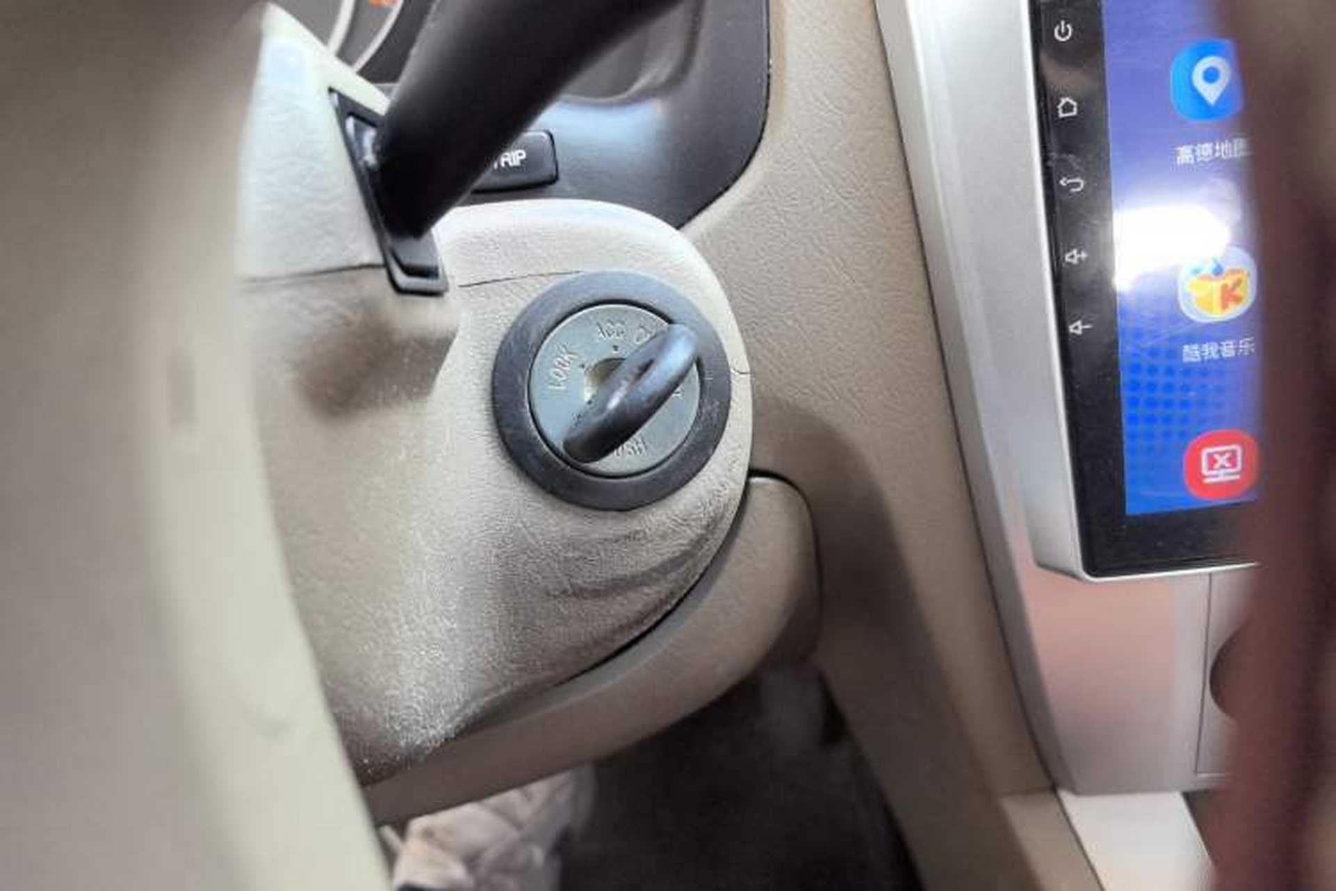 Used Hyundai Tucson 2009 2.0L Automatic Two-Wheel Drive with Sunroof Vehicle Key