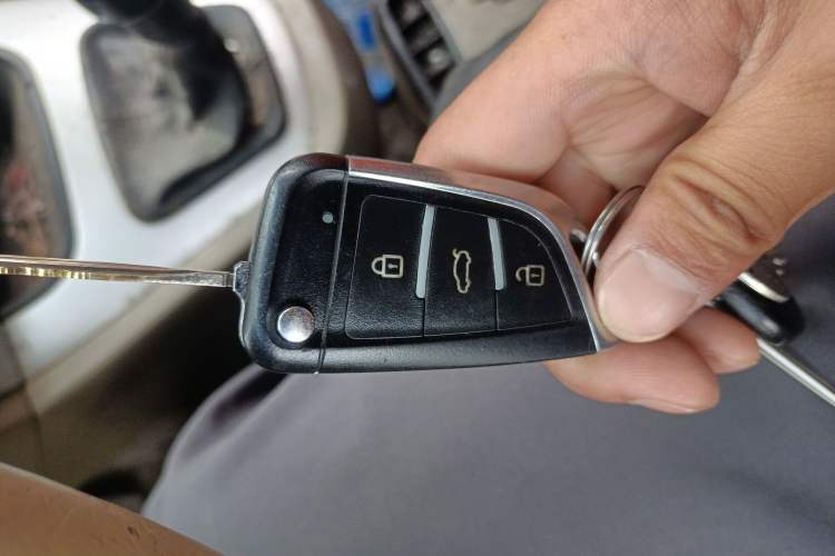 Used Hyundai Tucson 2009 2.0L Manual Two-Wheel Drive Fashion Edition Vehicle Key