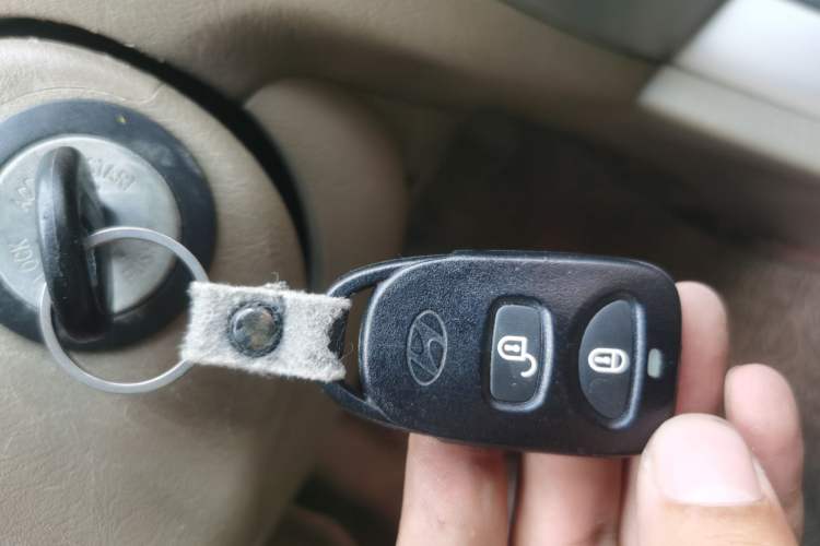 Used Hyundai Tucson 2009 2.0L Manual Two-Wheel Drive Fashion Edition Vehicle Key