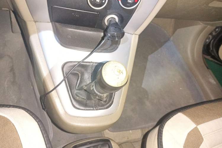 Used Hyundai Tucson 2009 2.0L Manual Two-Wheel Drive Fashion Edition Gear Lever