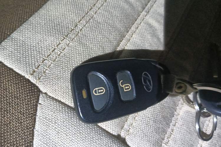 Used Hyundai Tucson 2009 2.0L Manual Two-Wheel Drive Fashion Edition Vehicle Key