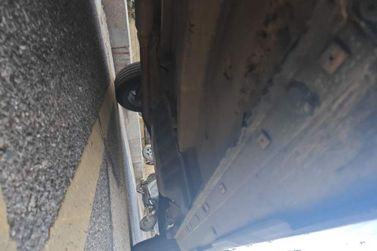 Used Hyundai Tucson 2009 2.0L Manual Two-Wheel Drive Fashion Edition Chassis Front Left