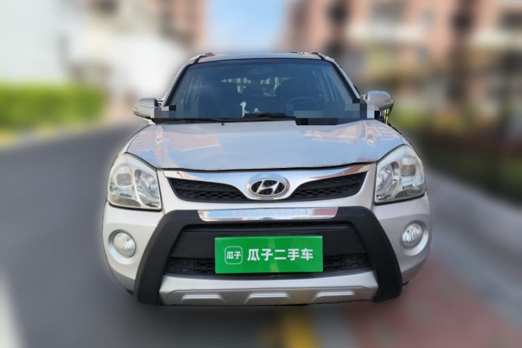 Used Hyundai Tucson 2009 2.0L Manual Two-Wheel Drive Fashion Edition Front
