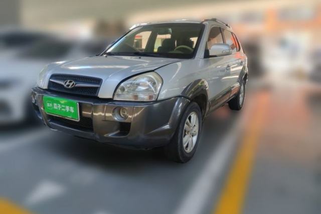 Used Hyundai Tucson 2009 2.0L Manual Two-Wheel Drive Fashion Edition