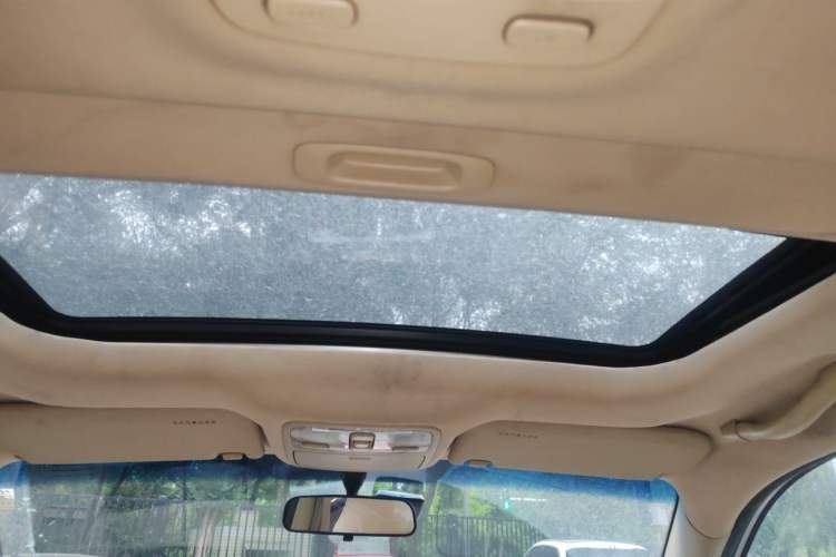 Used Hyundai Tucson 2009 2.0L Automatic Two-Wheel Drive with Sunroof Headliner