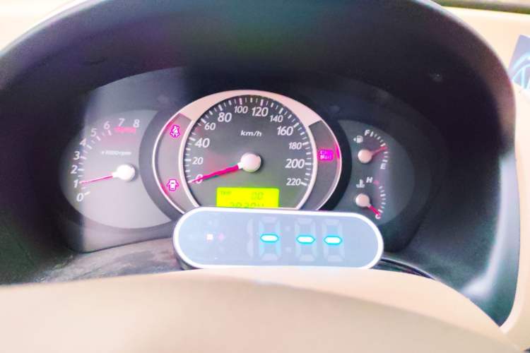Used Hyundai Tucson 2009 2.0L Manual Two-Wheel Drive Fashion Edition Instrument Cluster