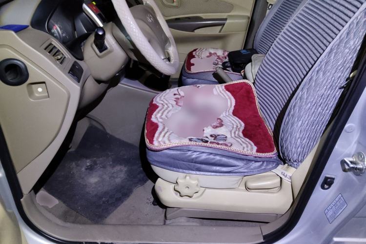 Used Hyundai Tucson 2009 2.0L Manual Two-Wheel Drive Fashion Edition Left Front Seat