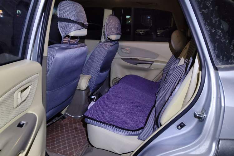 Used Hyundai Tucson 2009 2.0L Manual Two-Wheel Drive Fashion Edition Left Rear Seat