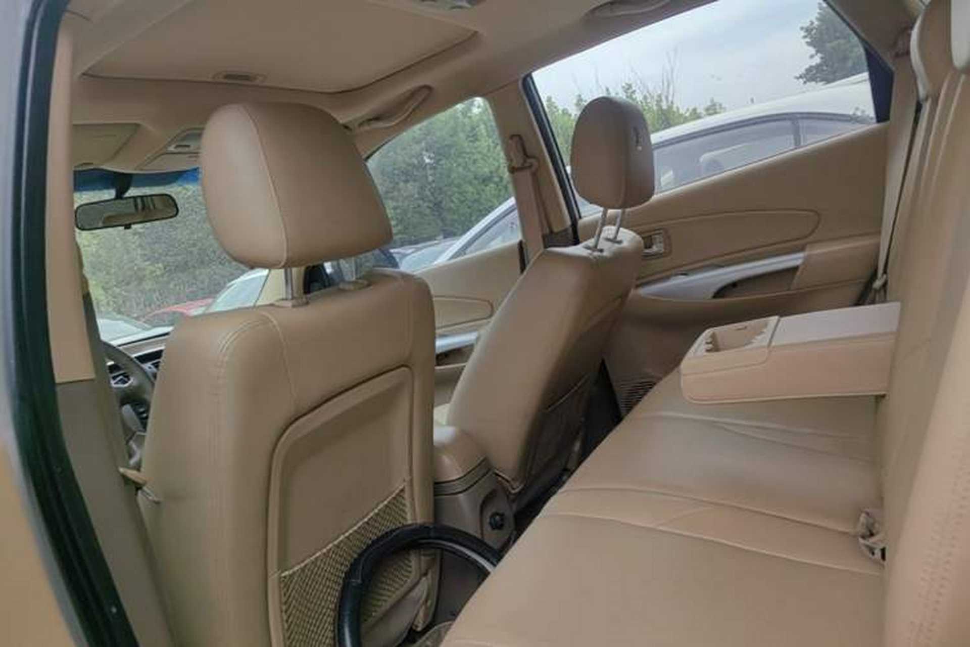 Used Hyundai Tucson 2009 2.0L Automatic Two-Wheel Drive with Sunroof Left Rear Seat