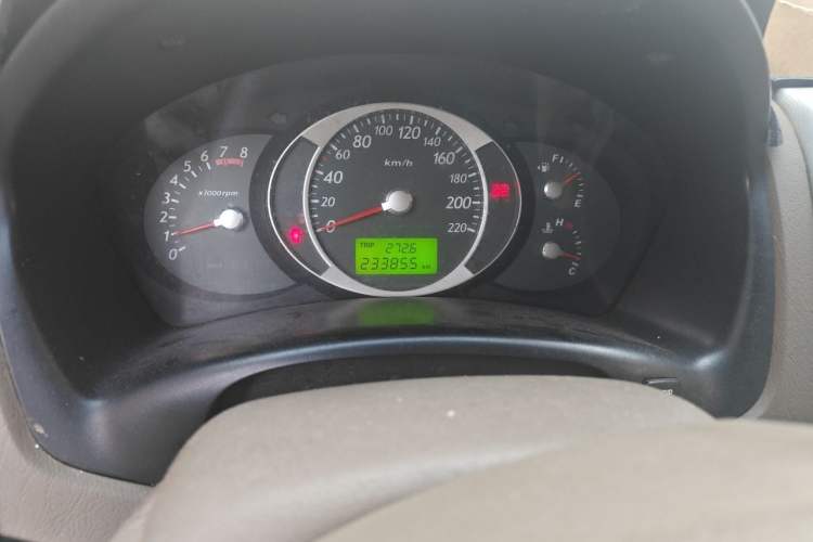 Used Hyundai Tucson 2009 2.0L Manual Two-Wheel Drive Fashion Edition Odometer Close Up