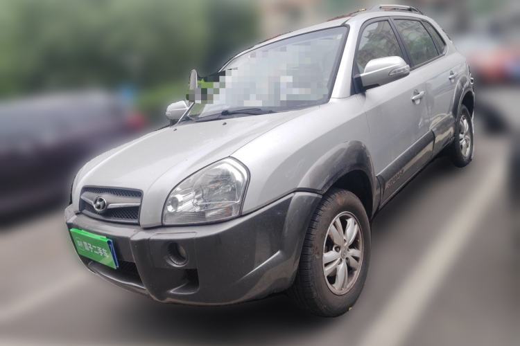 Used Hyundai Tucson 2009 2.0L Automatic Two-Wheel Drive with Sunroof Guazi used car, China used car export, Used car for sale, Used  cars, Cheapest cars for sale